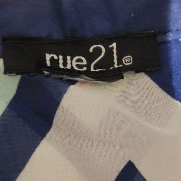 Rue 21 chevron blouse - Picture 3 of 3